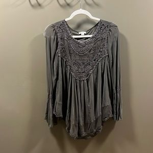 Ultra Pink olive green lacy top. Beautiful, flowy! With beautiful back buttons.